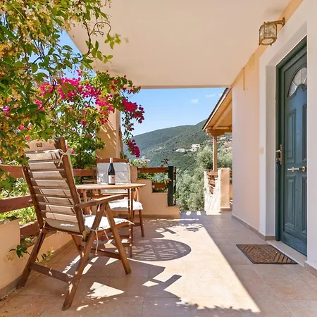 Villa Giancarlo - Lovely With Stone And Wood Elements In Bay Sývota