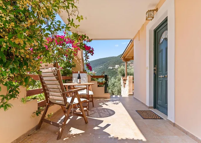 Vilă Giancarlo - Lovely With Stone And Wood Elements In Bay Sivota