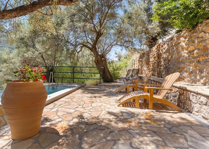 Giancarlo - Lovely With Stone And Wood Elements In Bay * Sivota